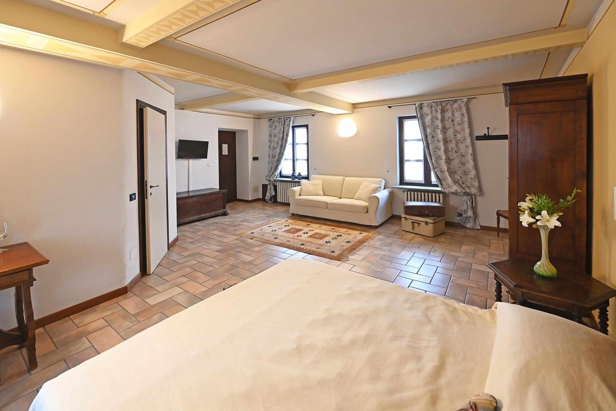 Hostal La Ca Dolga La Morra Habitación foto